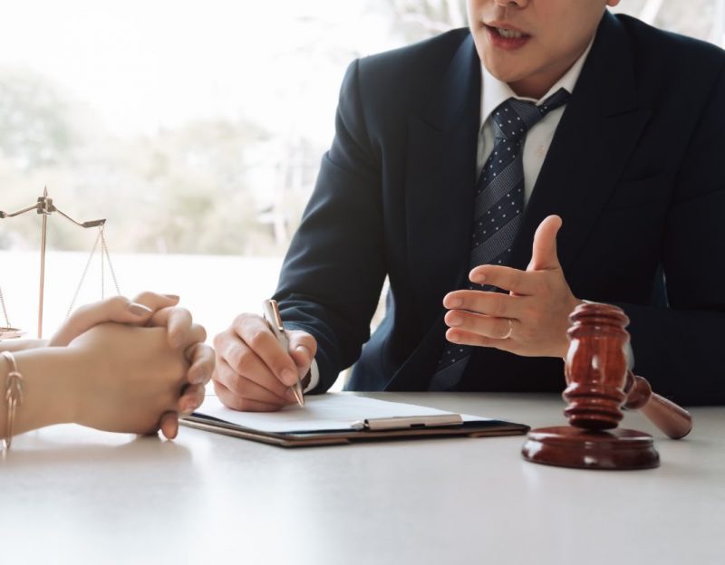 Traducción legal online al alcance tu mano icon